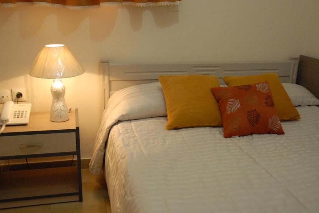 Takis Hotel Apartments Ialisos Habitación foto