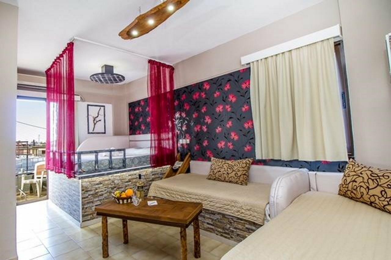 Takis Hotel Apartments Ialisos Exterior foto
