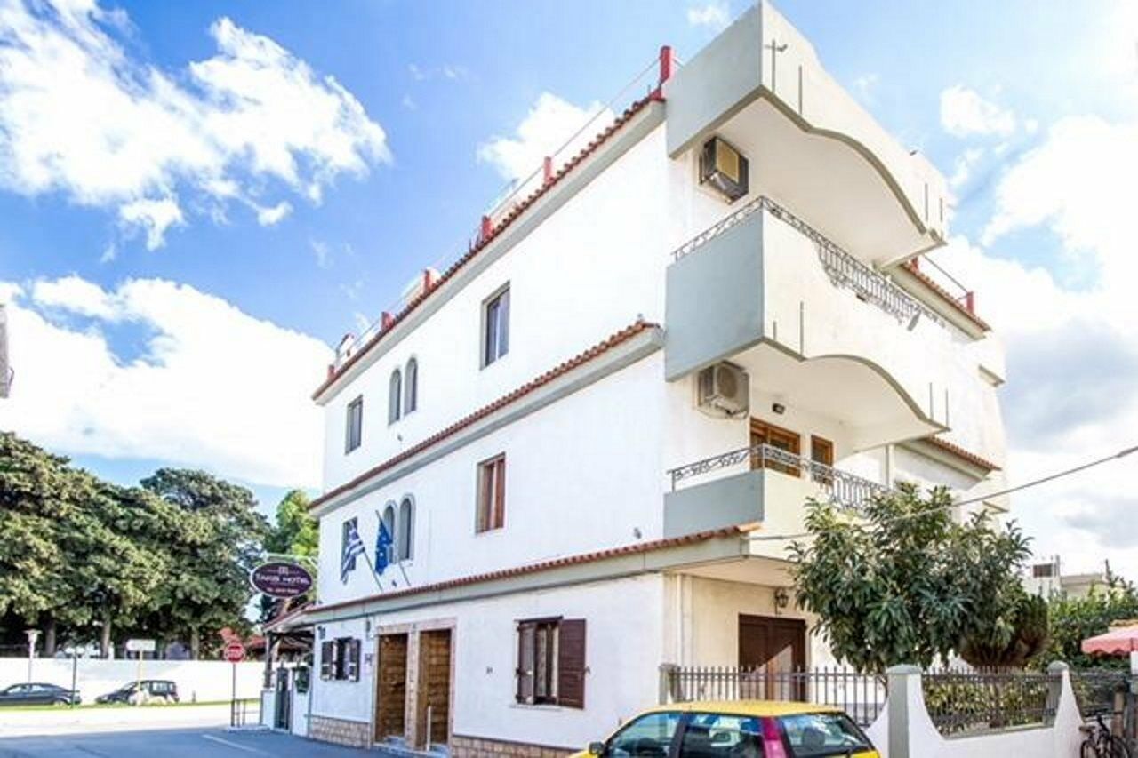 Takis Hotel Apartments Ialisos Exterior foto